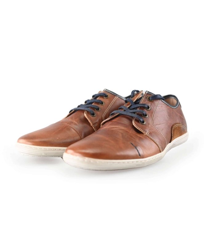 Schnürschuhe