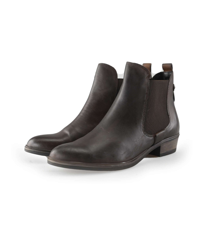 Chelsea boots