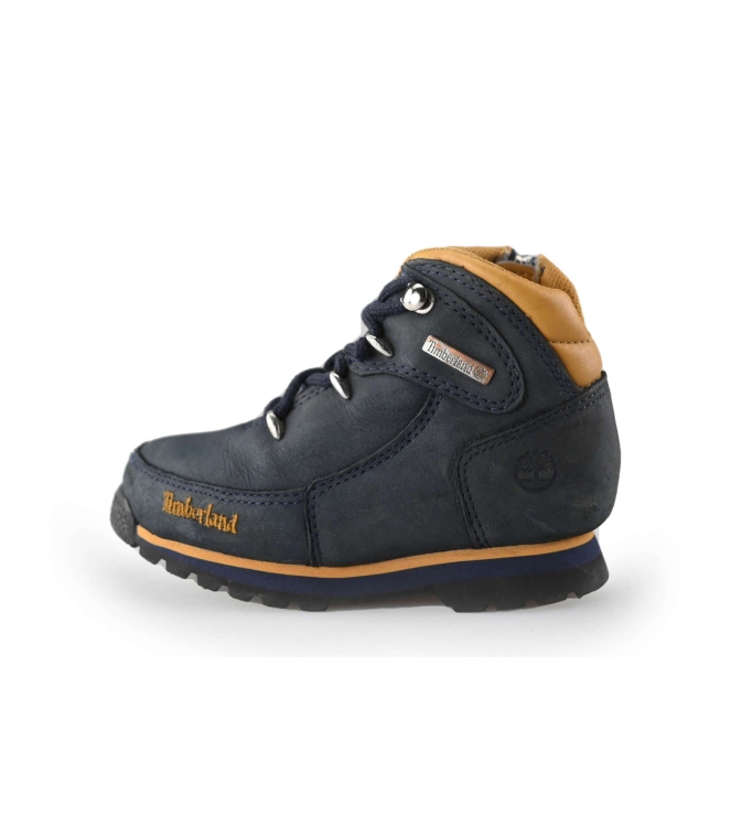 Hohe Sneaker