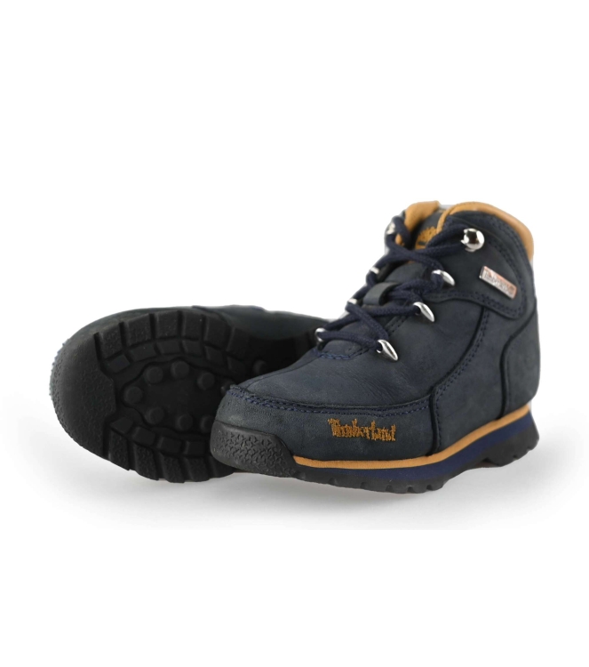 Hohe Sneaker