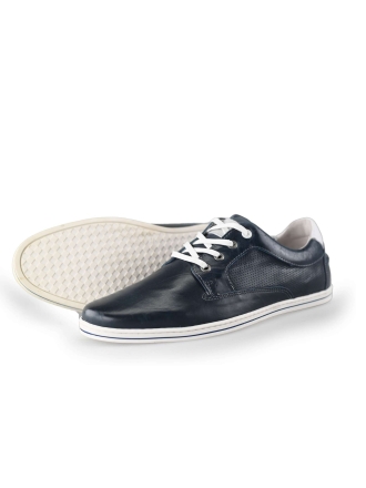 Schnürschuhe