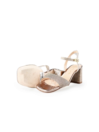 Unisa pumps