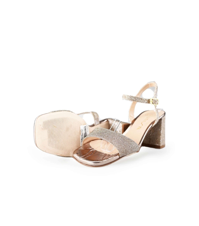 Unisa pumps