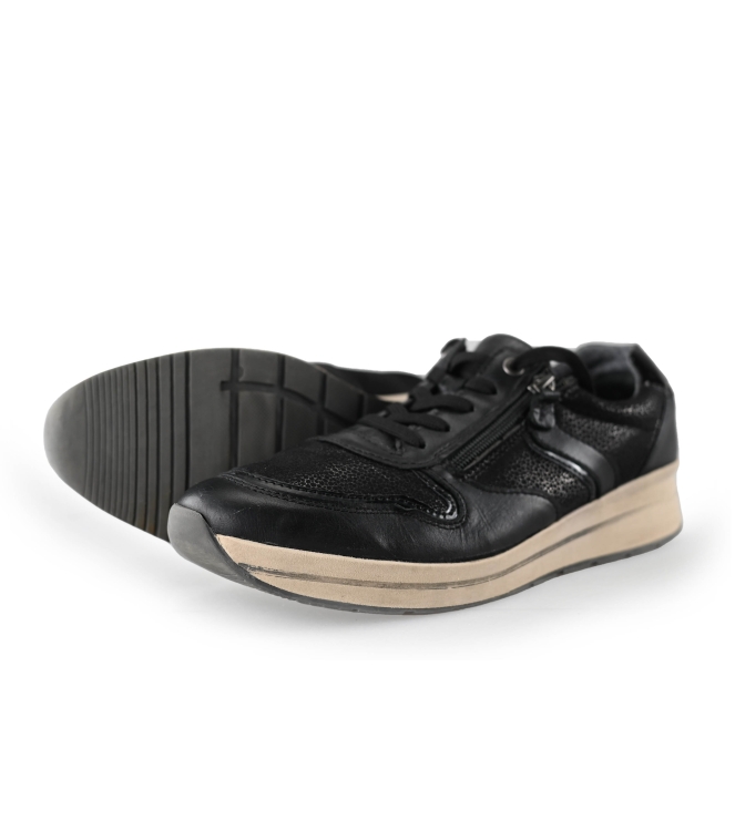 Sub55 Sneaker
