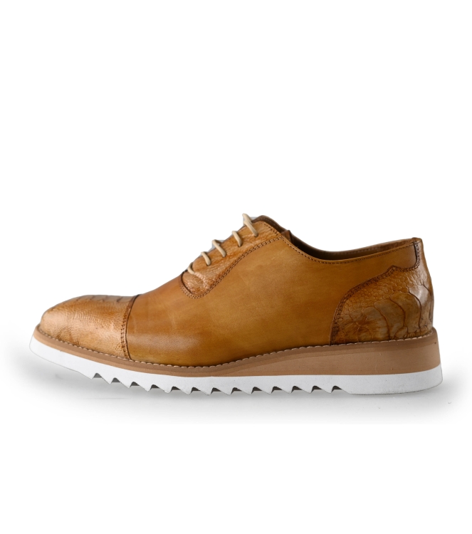 Schnürschuhe