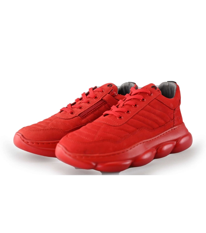 Red-Rag Sneaker