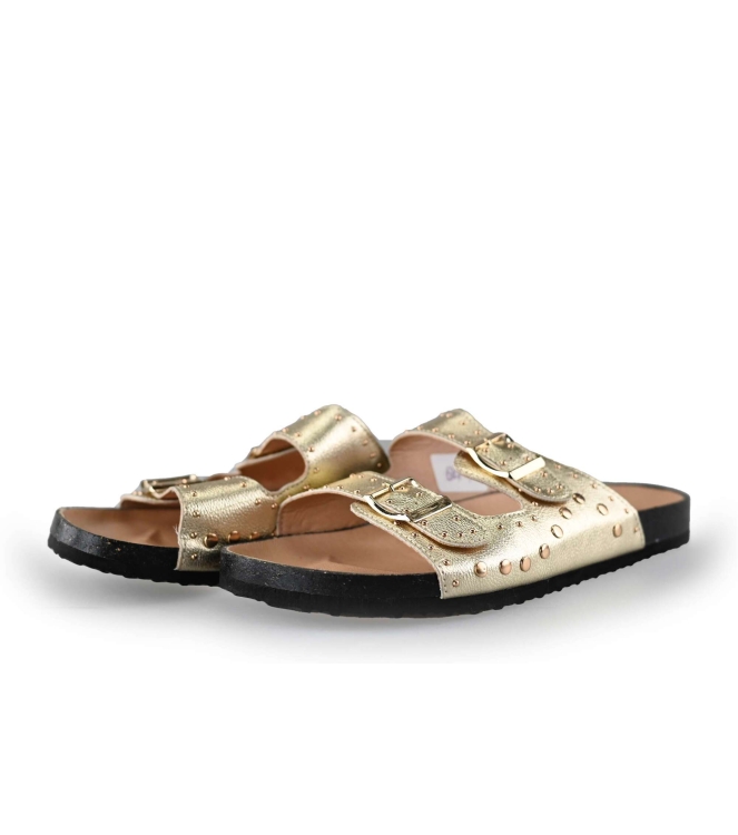 Ann Rocks Flip-Flops