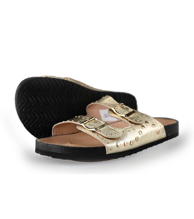 Ann Rocks Flip-Flops