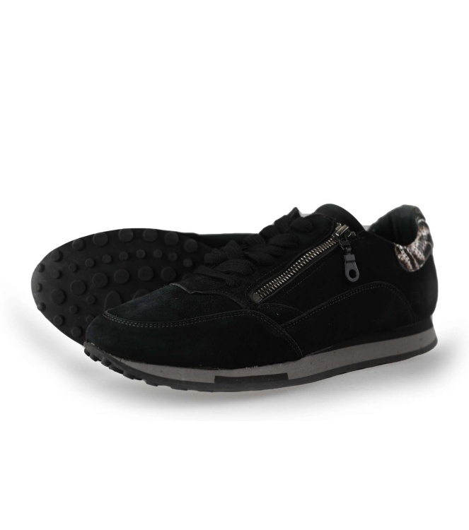 AQA Sneaker