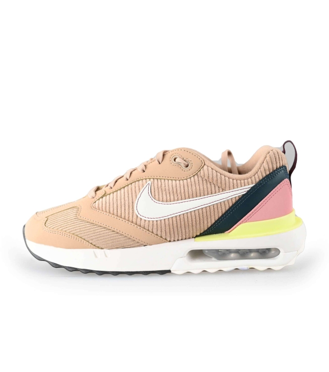 Nike Sneaker