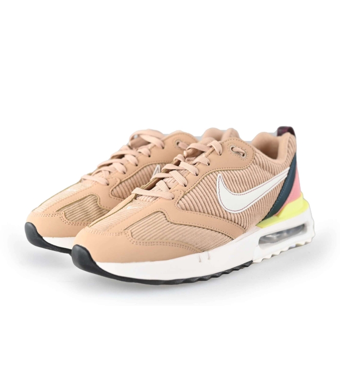 Nike Sneaker