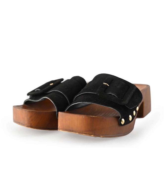 Notre-V Flip-Flops