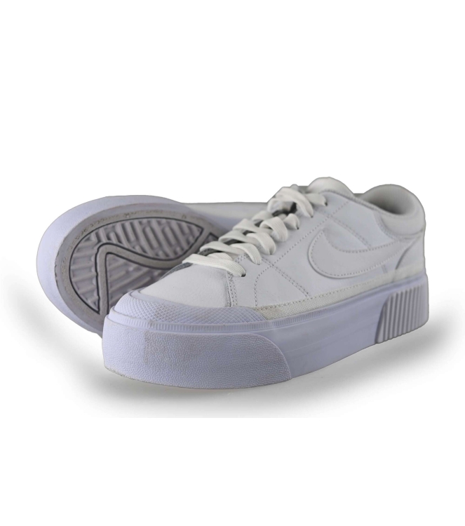Nike Sneaker