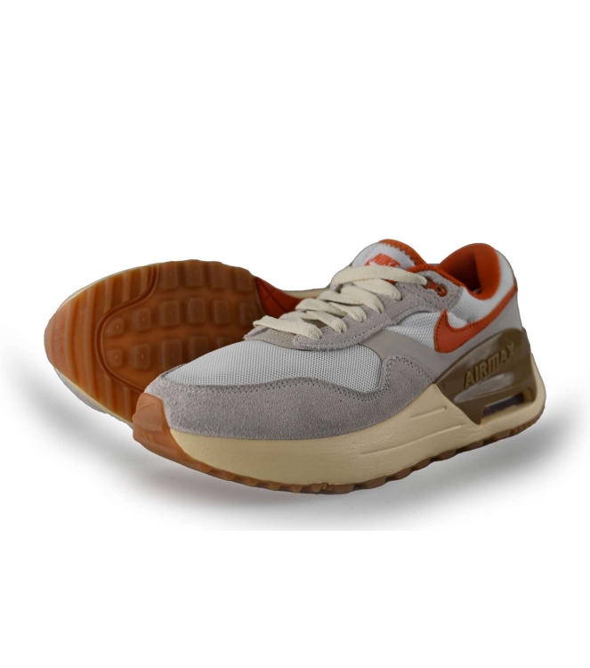 Nike Sneaker