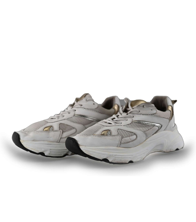 Omoda Sneaker