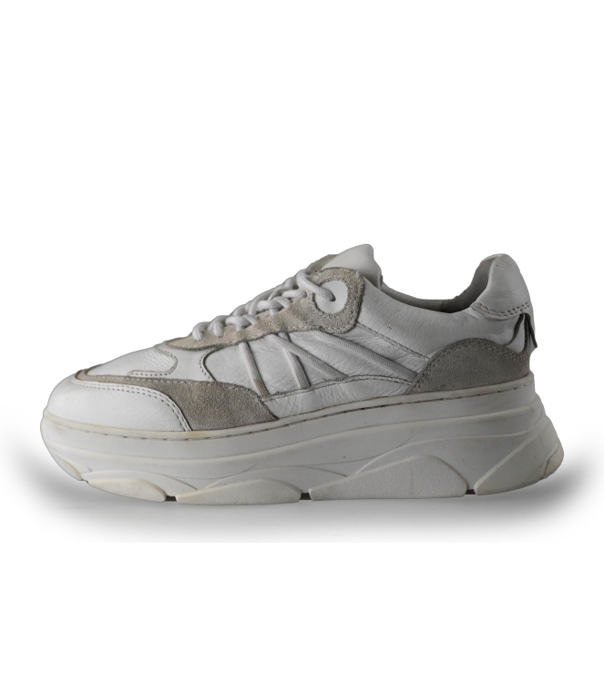 Omoda Sneaker