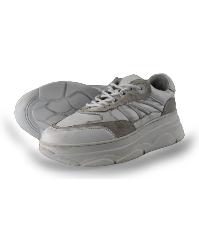 Omoda Sneaker