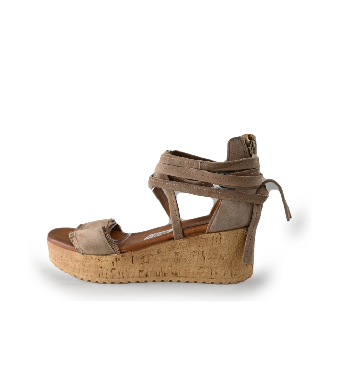 Omoda Keilschuhe