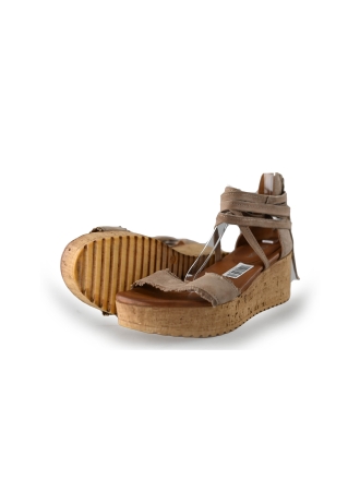Omoda Keilschuhe