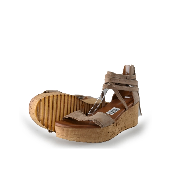Omoda Keilschuhe