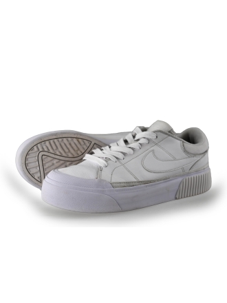 Nike Sneaker