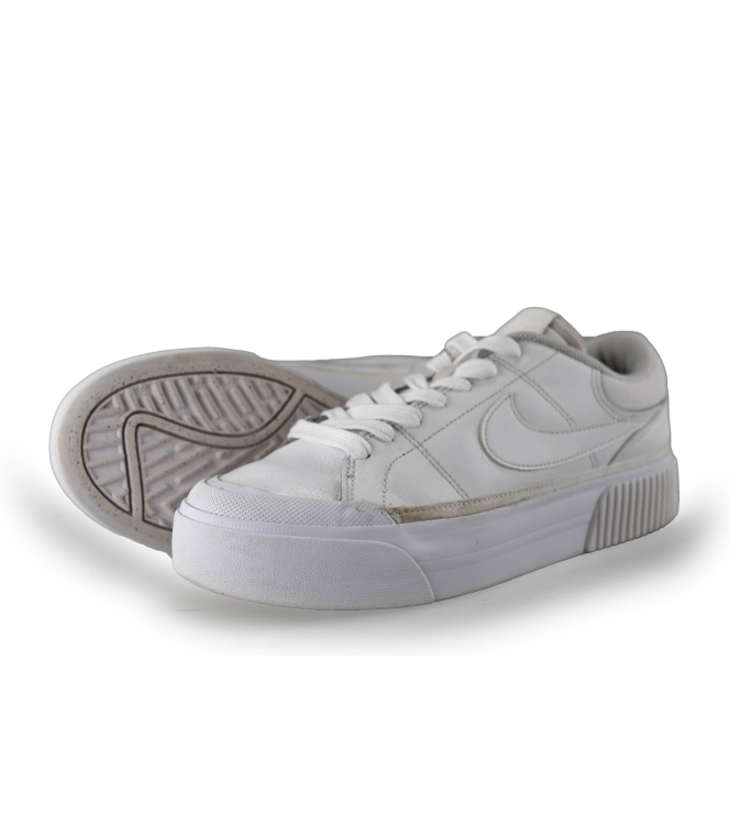 Nike Sneaker