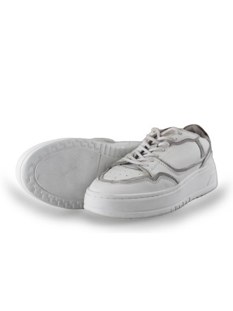 Omoda Sneaker