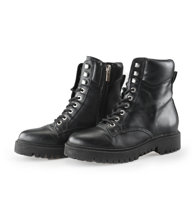 Guess Schnürstiefel