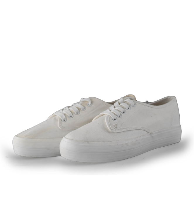 Hobb's Sneaker
