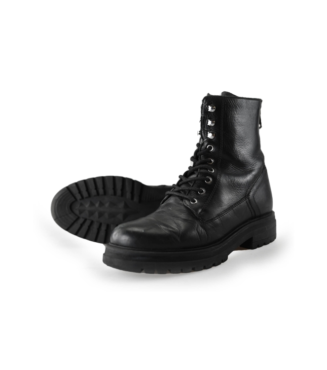 Sacha Schnürstiefel