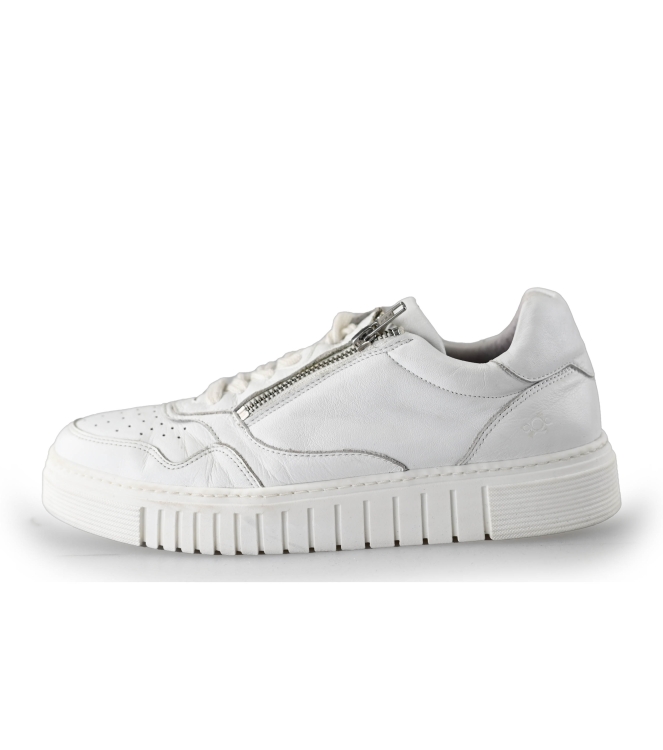 AQA Sneaker