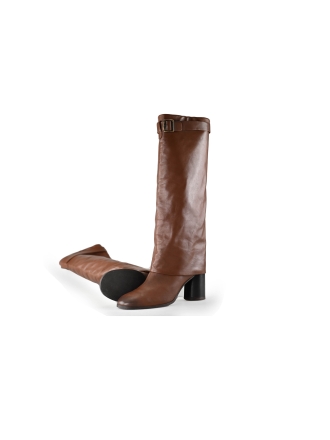 Lina Locchi Stiefel