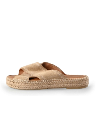 VIA VAI Flip-Flops