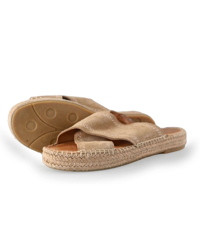 VIA VAI Flip-Flops
