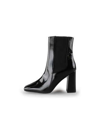 Chelsea boots