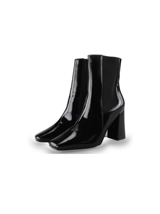 Chelsea boots