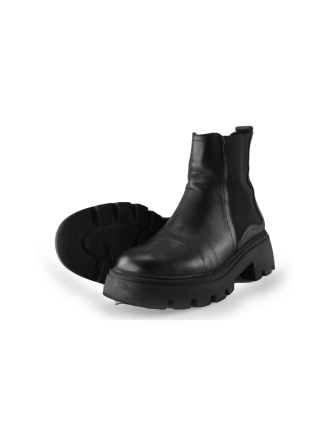 Chelsea boots