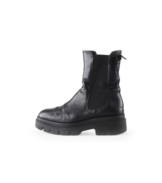 Tamaris Chelsea boots