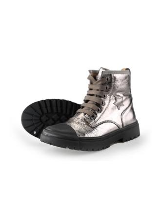 Schnürstiefel