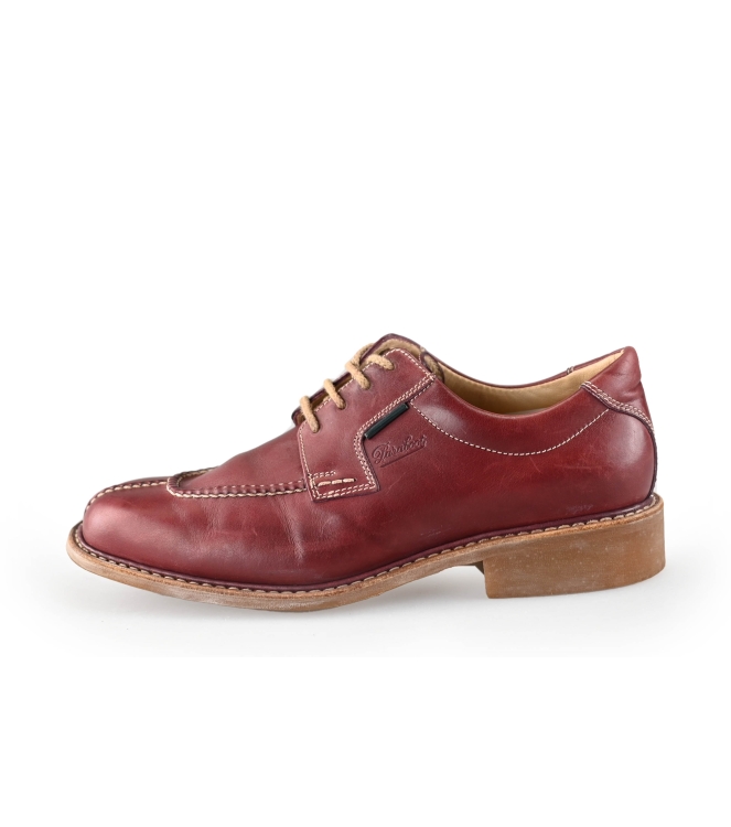 Schnürschuhe