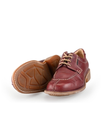 Schnürschuhe