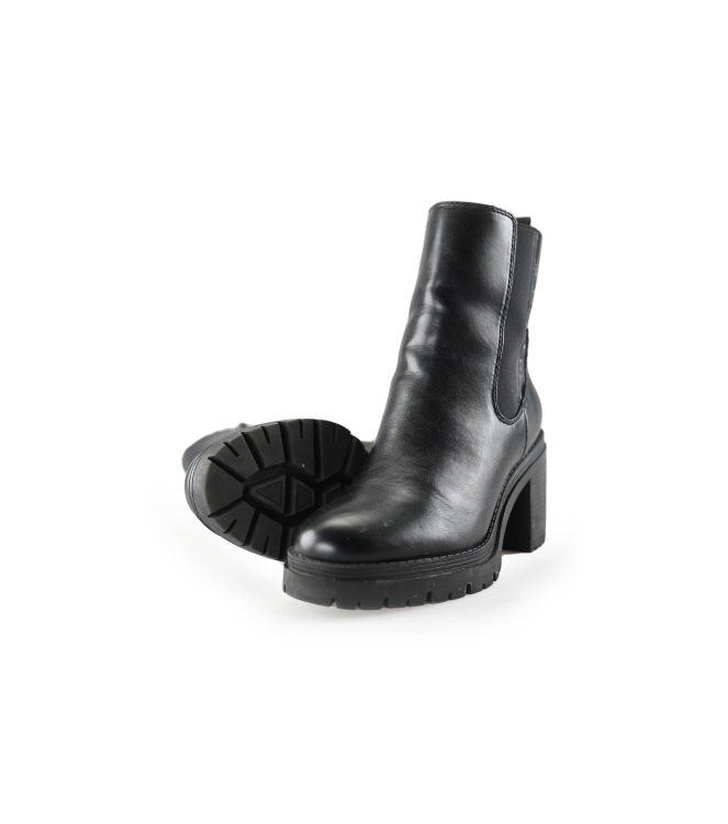 s. Oliver Chelsea boots