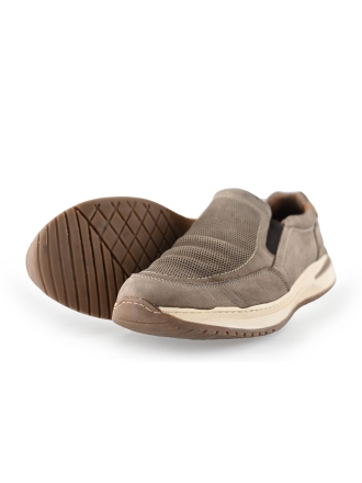Outfielder Slip-ons