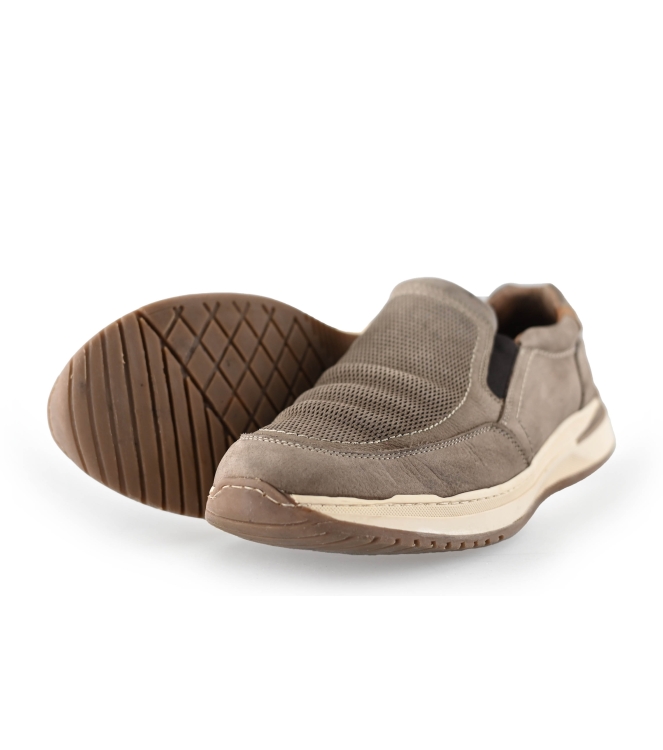 Outfielder Slip-ons