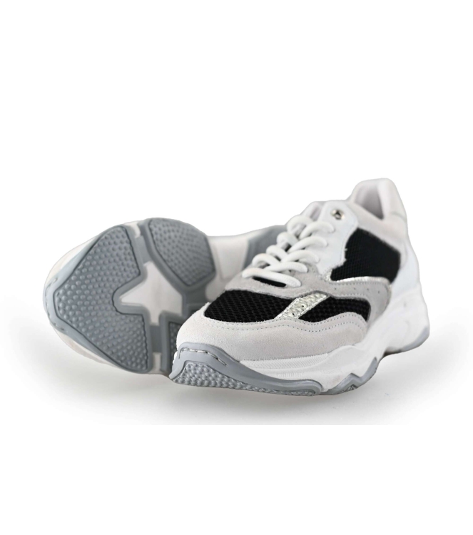 Giga Sneaker