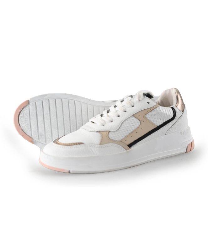 Omoda Sneaker
