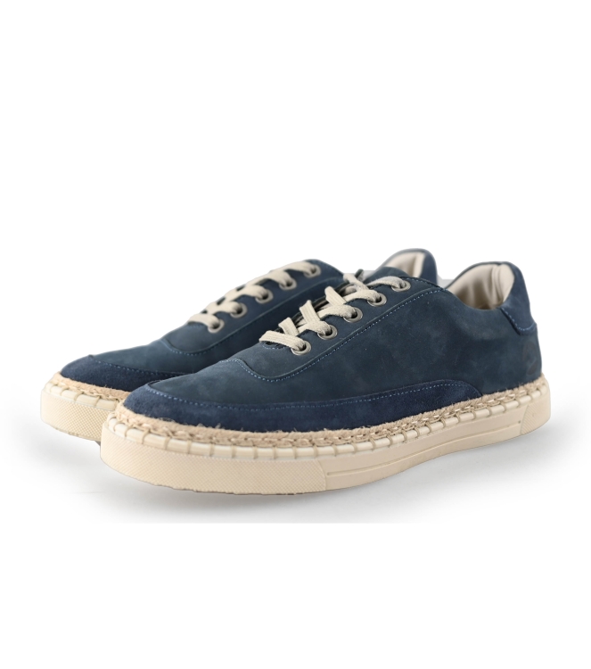 Travelin Sneaker