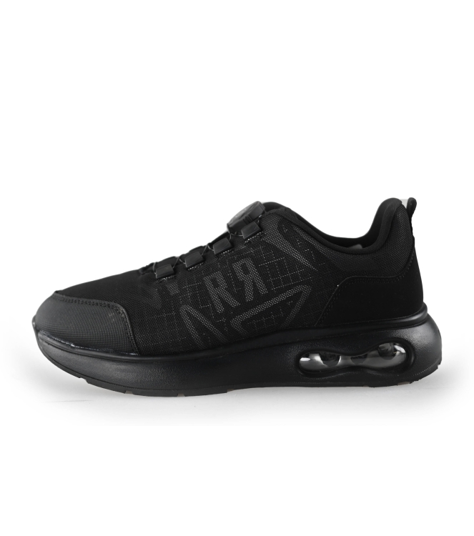 Red-Rag Sneaker