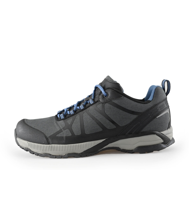 Travelin Sneaker