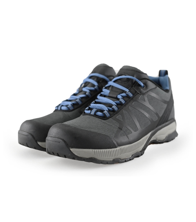 Travelin Sneaker